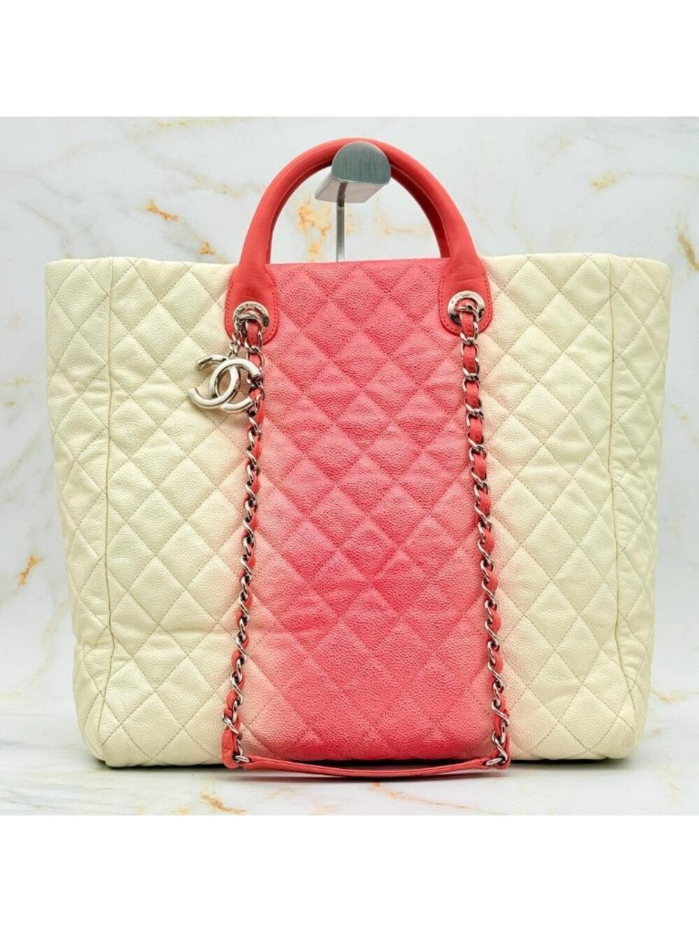 Chanel Gradient Chain Tote - Picture 5 of 15